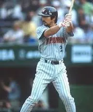 小笠原道大のプロフィールは？年俸はいくらだった？