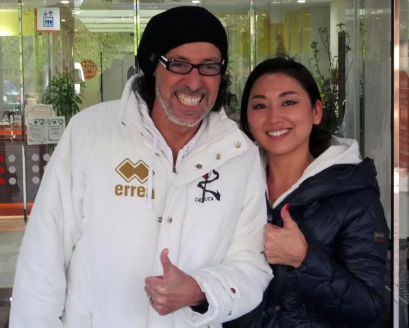 ラモス瑠偉の再婚相手は誰？俊子さんの人物像と結婚（2015年）