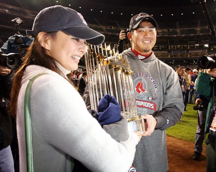 馴れ初めと結婚の時系列｜友人関係→再会→2001年3月