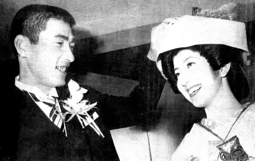 山本浩二の奥さん鏡子さんとは